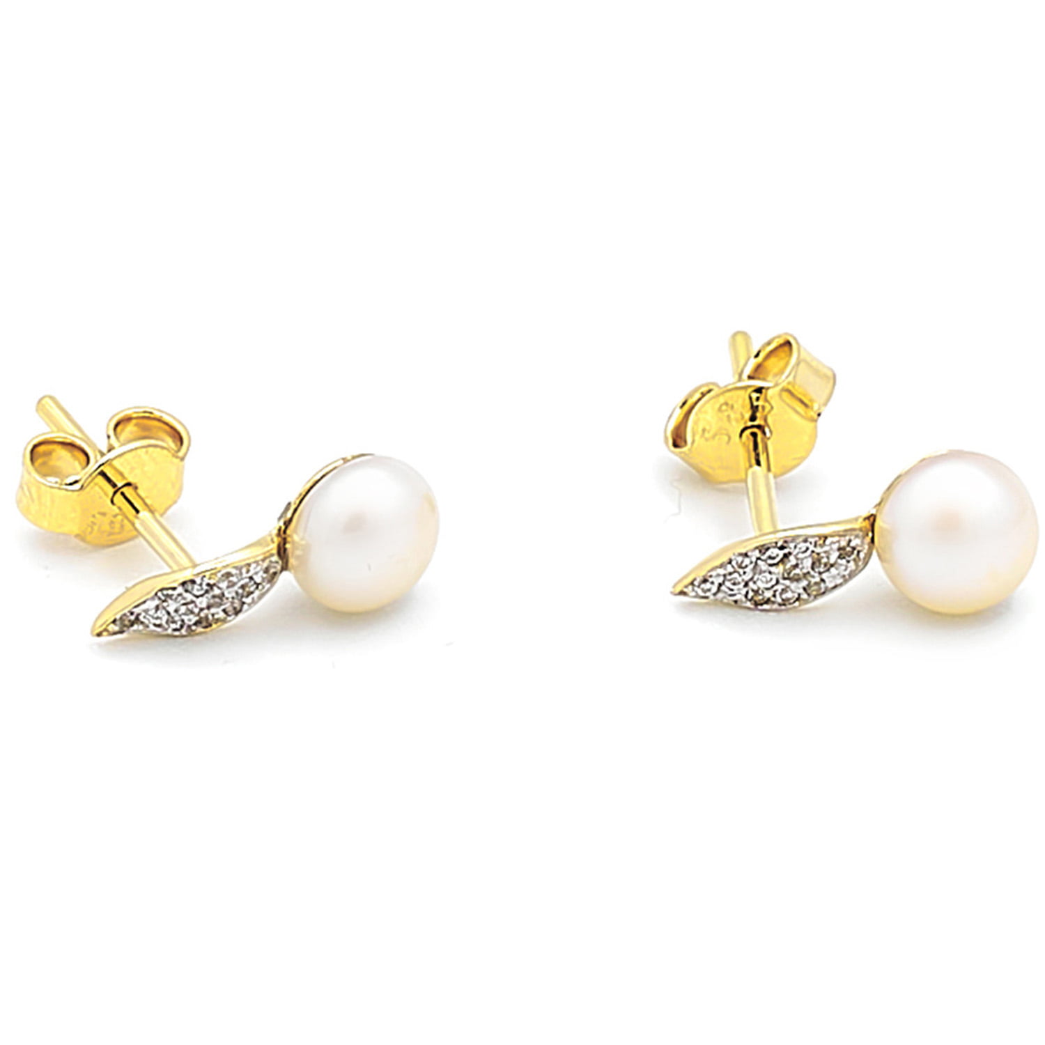 Cercei Alissa cu perle albe de cultura de 5mm si diamante de 0.09CT, din aur galben de 14k