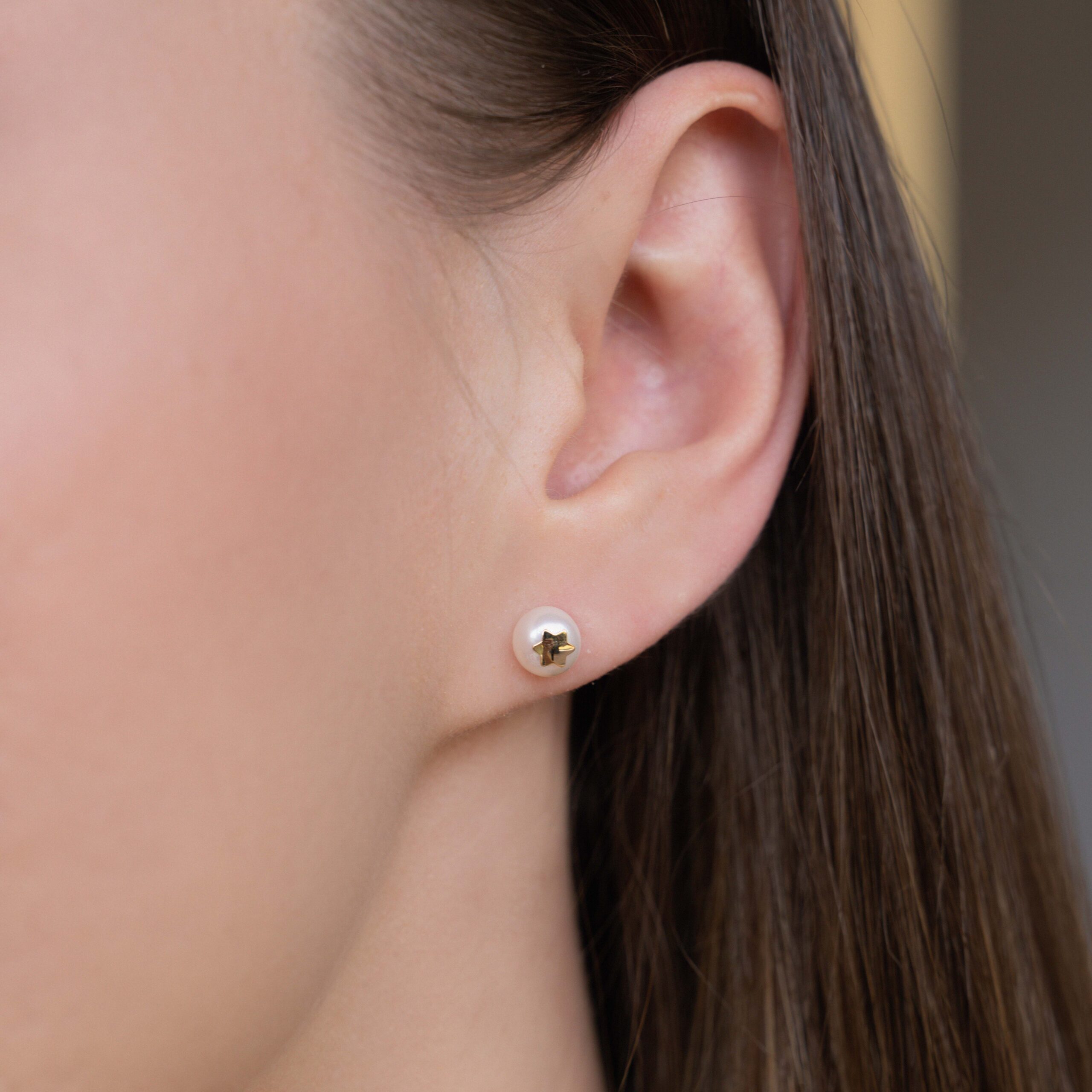 Cercei Full Star cu perle albe de cultura de 7mm din aur galben de 14k